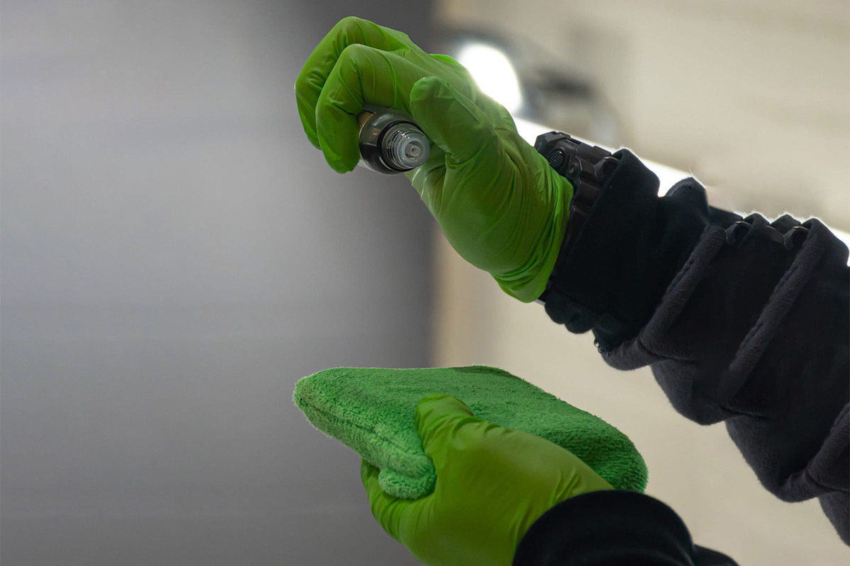 Trainer for IGL Coatings